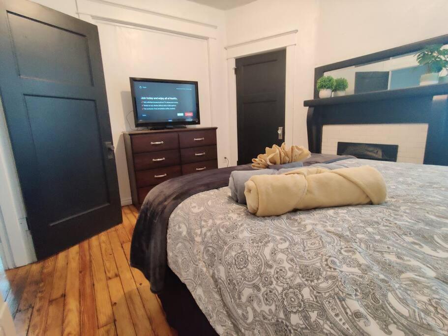 Apartamento Lovely 2Br W Office Space - King Bed & Alexa Pittsburgh Exterior foto